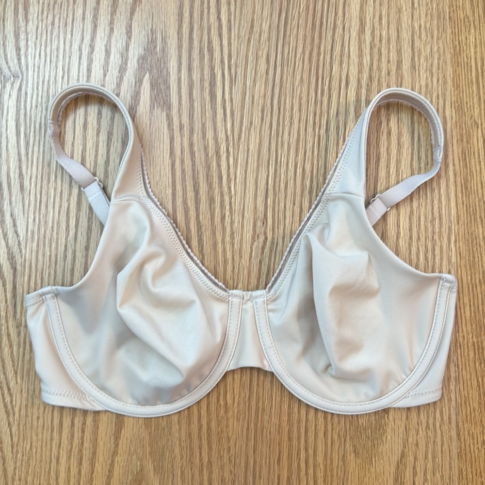 NWOT Wacoal 855352 High Standards Nude / Sand Underwire Bra Size 34D